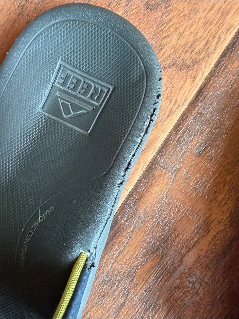 Reef Men’s Navy Flip Flops with Yellow Trim